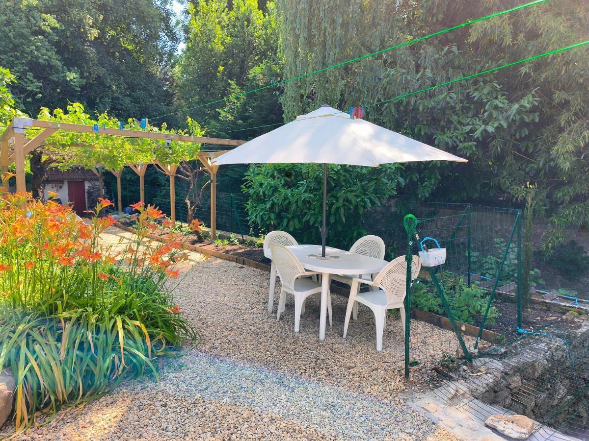 Le Grand Barrois Bed & Breakfast Crecy-la-Chapelle Exterior photo