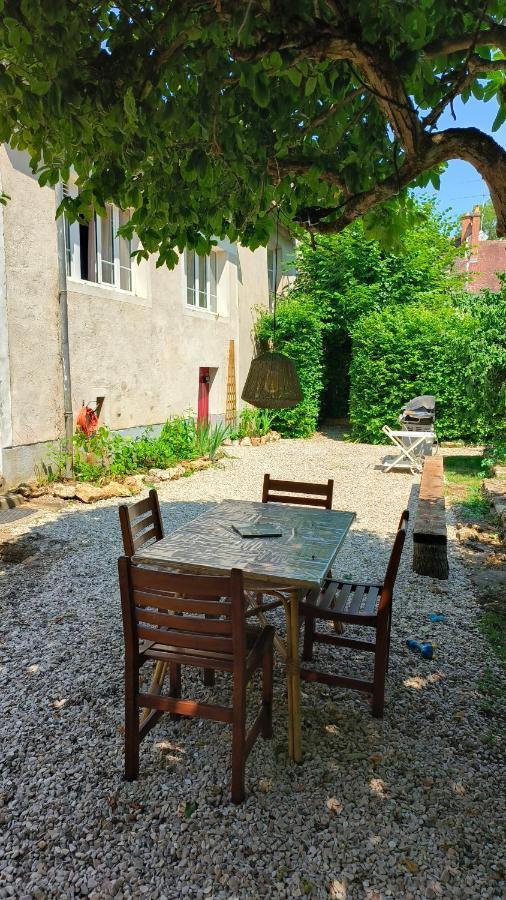 Le Grand Barrois Bed & Breakfast Crecy-la-Chapelle Exterior photo