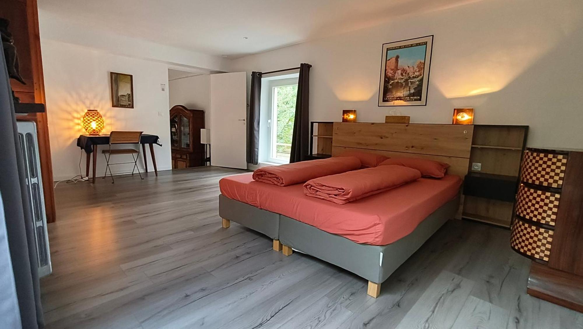 Le Grand Barrois Bed & Breakfast Crecy-la-Chapelle Exterior photo